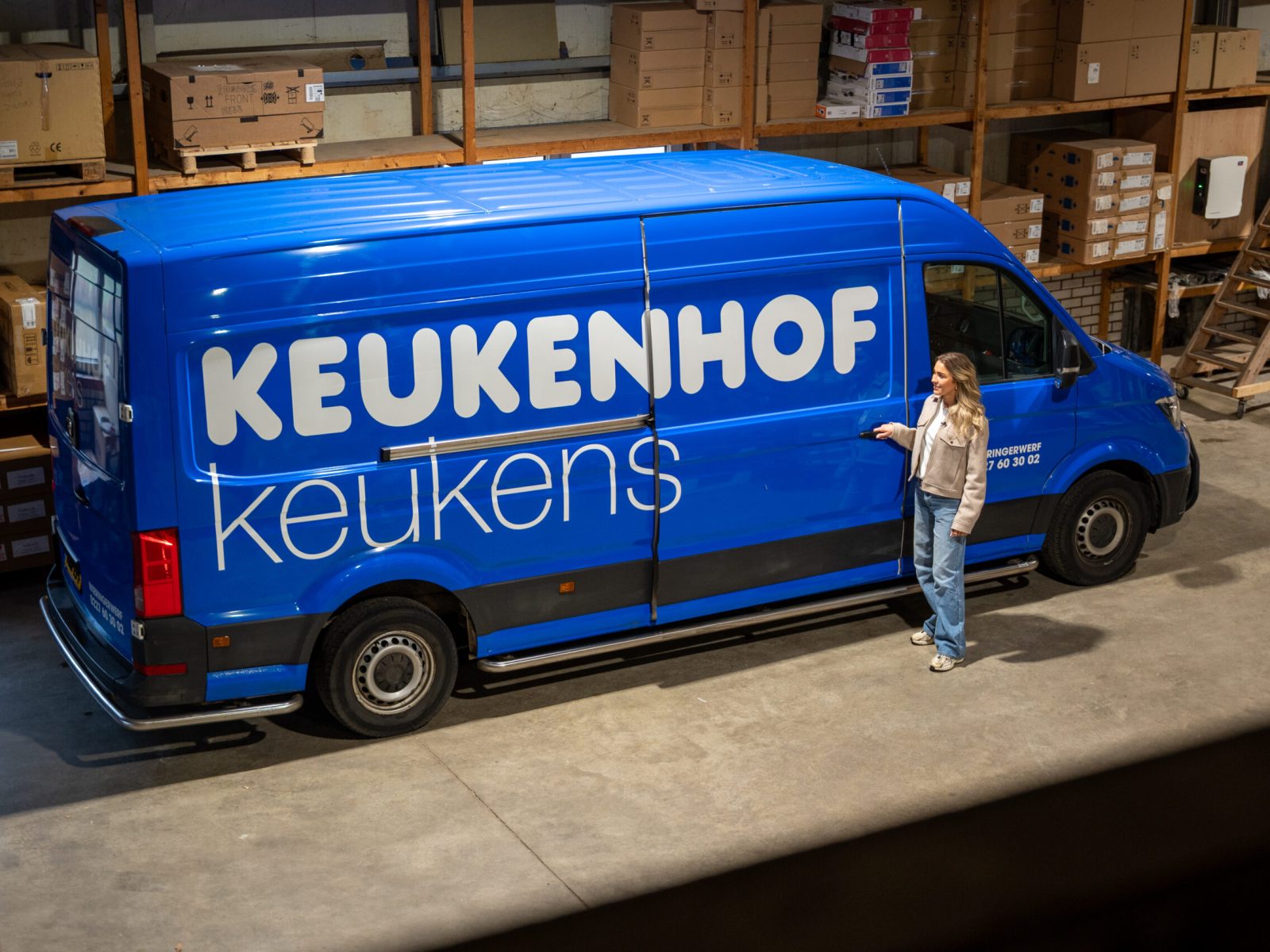 Keukenhof Keukens busbelettering